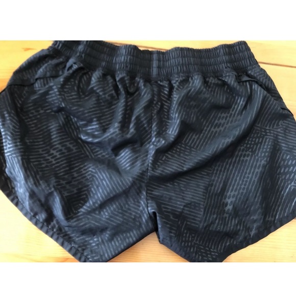 Champion Women’s Athletic shorts - Picture 6 of 7